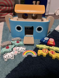 Wood Toy Noah’s Ark With Animals