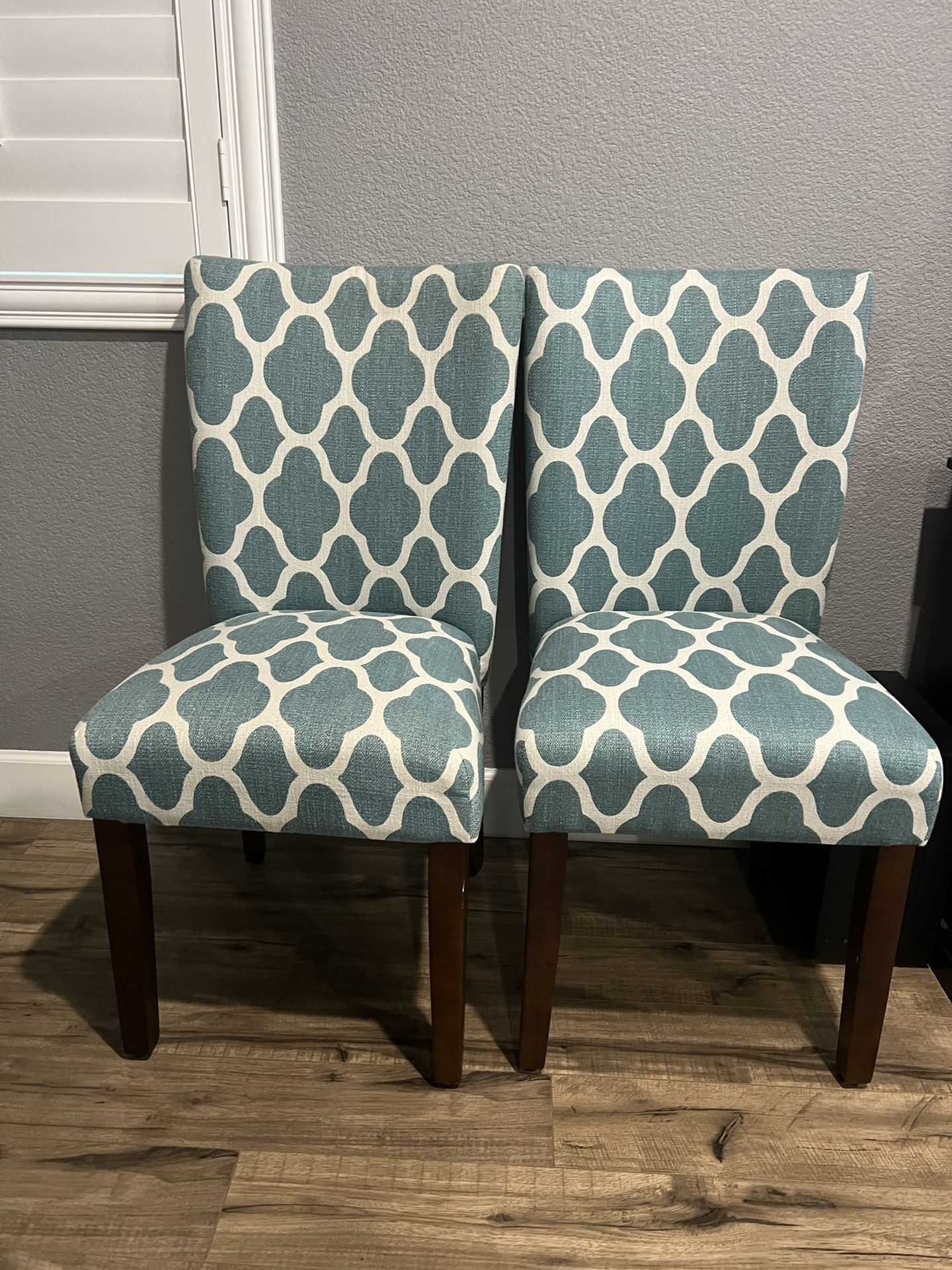 Set of 2 Patterned Chairs