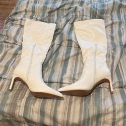White Boots 8 1/2