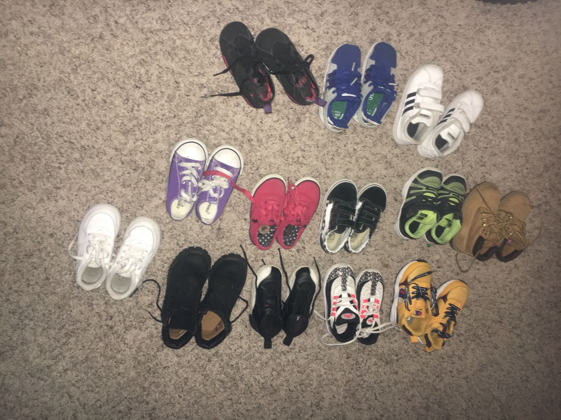 Boy tennis shoes