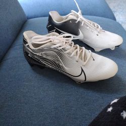 Nike Vapor Cleats