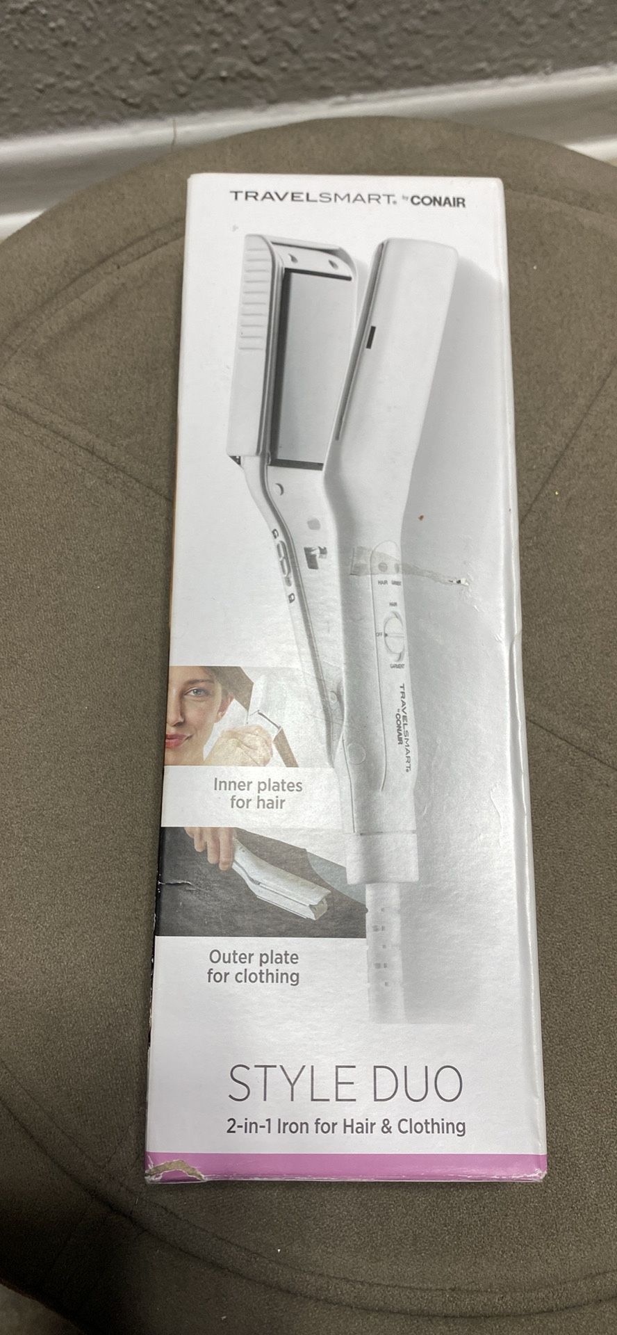 Conair Smart Style Duo Flat Iron Compact Style Garment Hair Setting Straight