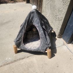 20" sq x 21" tall, cool tent bedroom for kitty