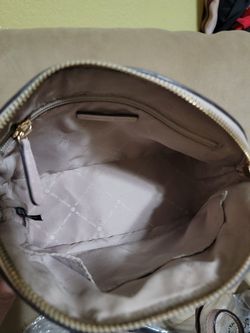 Michael Kors Emmy Medium Crossbody in Saffiano Leather - Real Leather  Garments