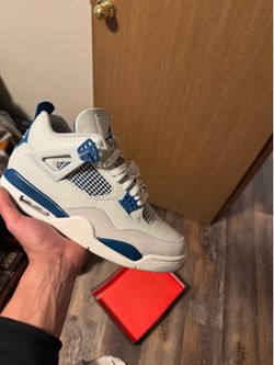 Jordan 4 military blues