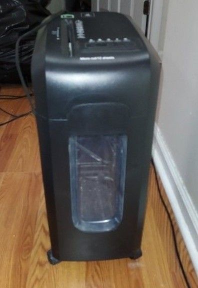 12 Sheet Cross Cut Paper Shredder