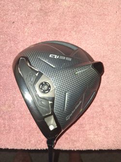 Like new left. Hand taylormade  qi 35 driver save $375