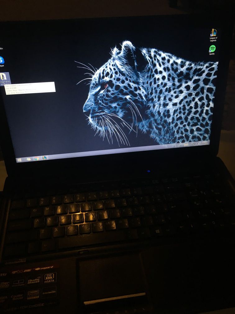 Used MS-16GH 15.6' Gaming Laptop 1TB 8GB RAM Windows 8.1 i7 Works Great