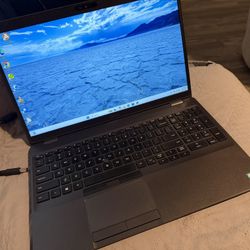 Laptop para DJ Dell Inspiron 15 – 11va Gen – 16GB RAM – 100GB Música Incluida