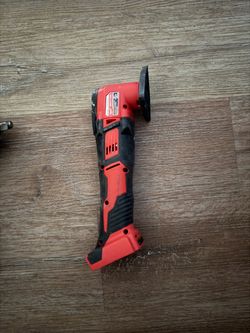 Milwaukee oscillating tool