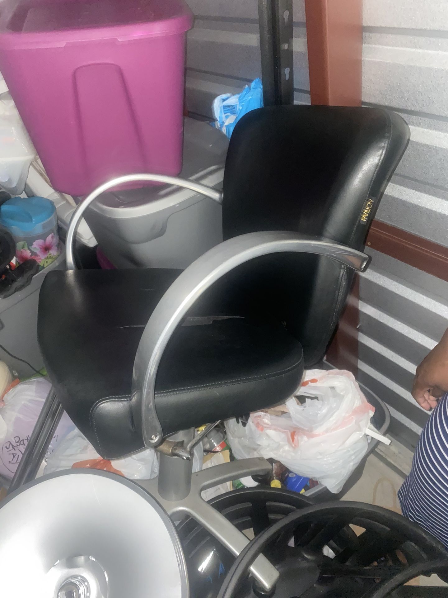 Salon Chair