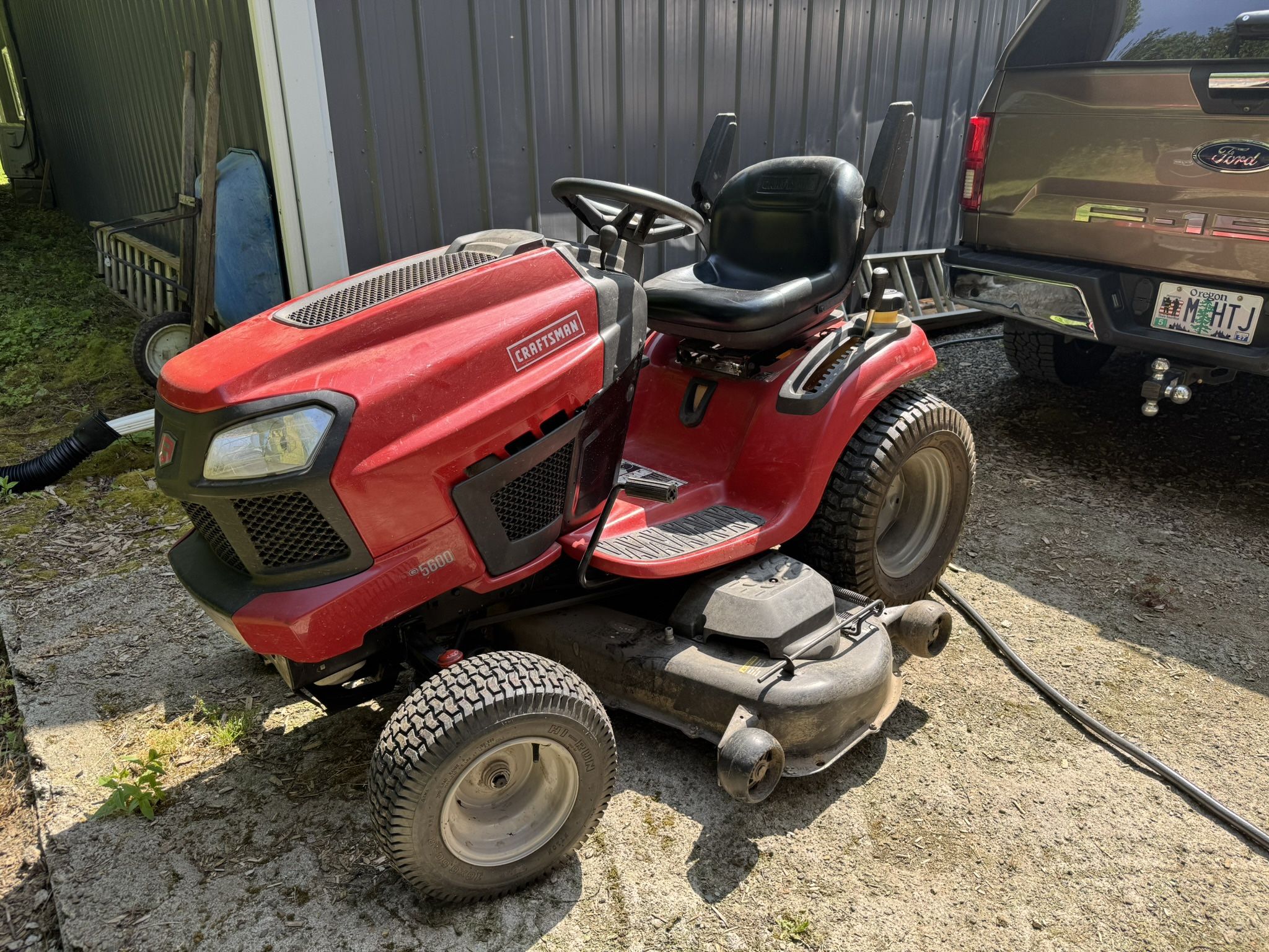 54” Craftsman Riding Lawnmower