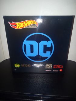 Hot Wheels Premium DC Comics Batman Exclusive 5 Pack 1:64 Cars Diecast 