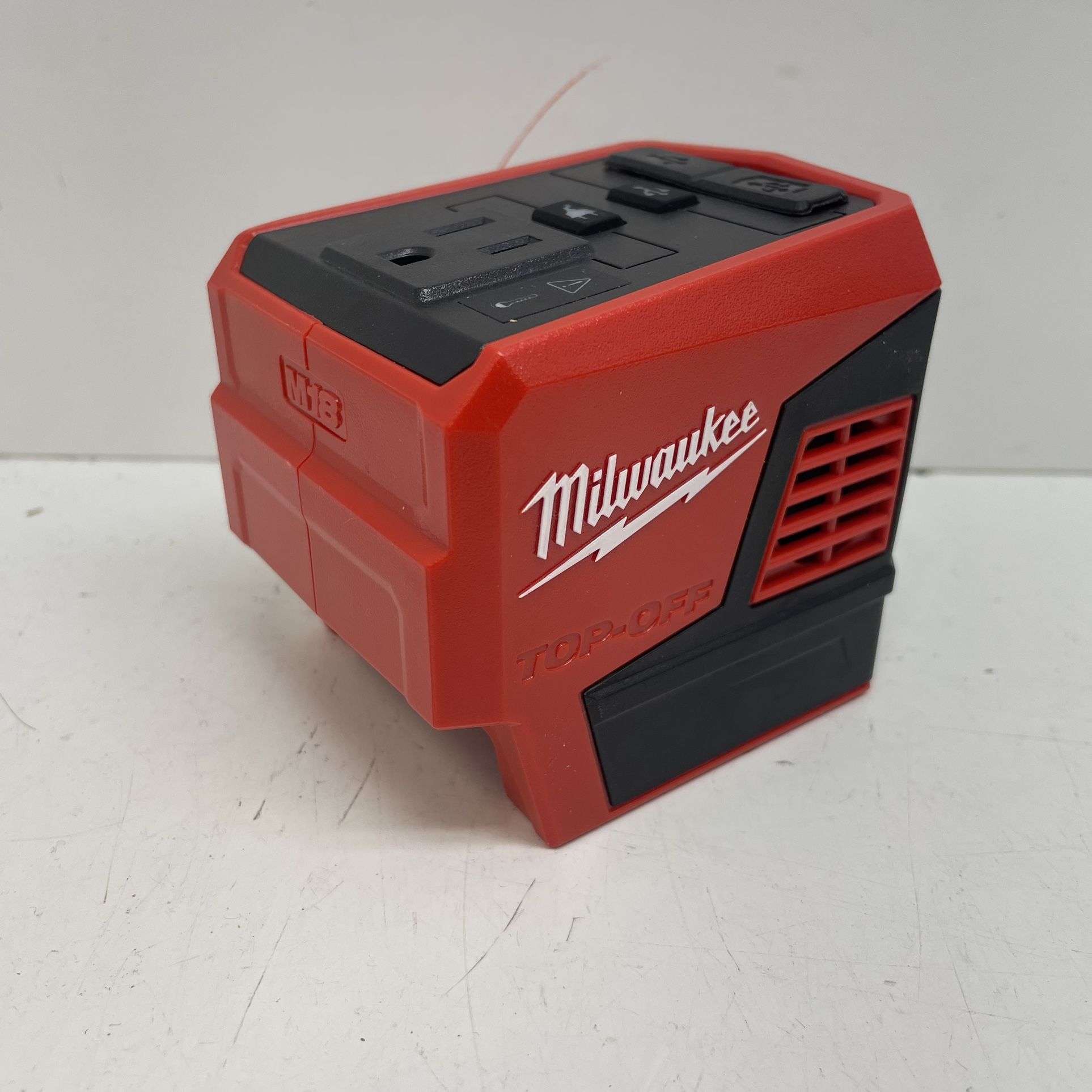 Milwaukee M18 Power Supply 188478/24