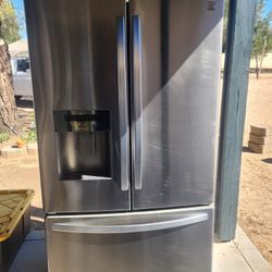 Fridge LG French Doors Stainless Steel Refrigerator Water And Ice Dispenser 🧊 👌 