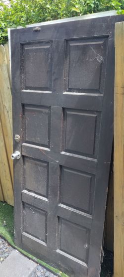 $50 3 exterior wood doors minor peeling 1 screen door top needs rescreened all 36 x 79