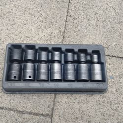 Snap On Tools 3/8 Drive 6 Point Metric Shallow Impact Swivel Socket Set 