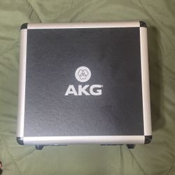 AKG P420 Microphone 