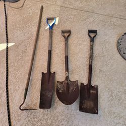 Yard Tools Shovels Pointed Nose and Flathead