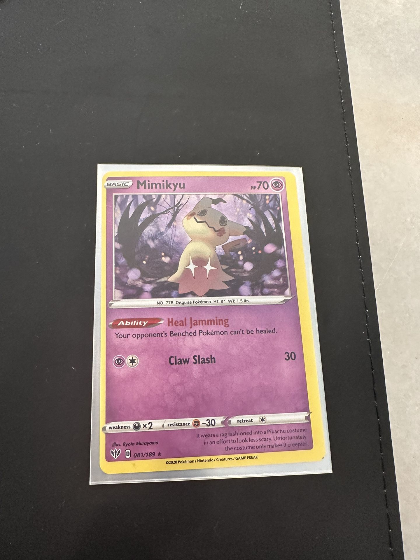 Pokemon TCG : Mimikyu 081/189 - **Cosmos Holo Rare** Miscut 1x Alignment Dot.