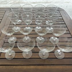 Full 16 Piece Set Of Antique Crystal Champagne And Wine Glasses