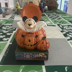 Jim Shore  Mickey Mouse Beware Of The Pumpkin Parch 