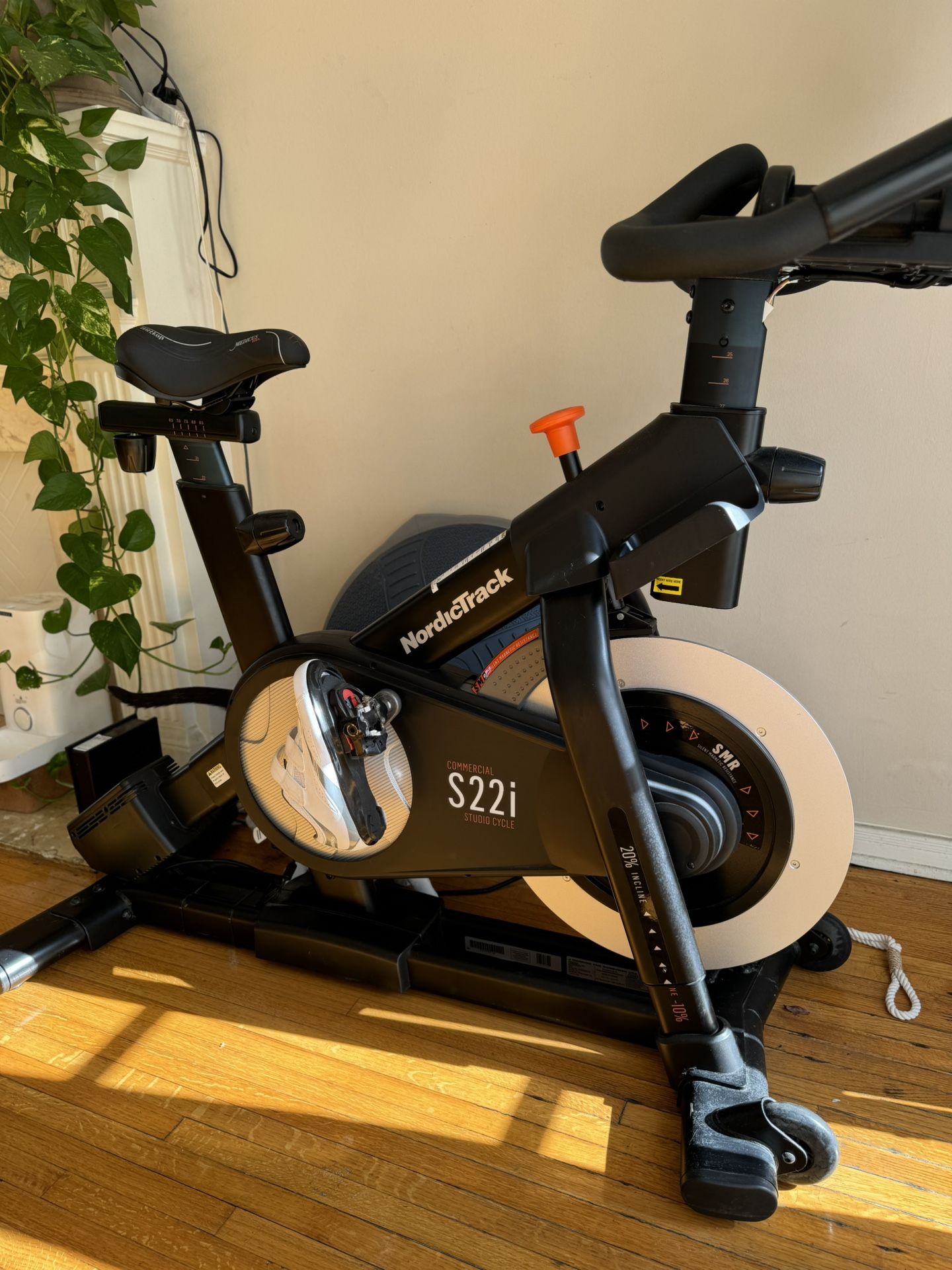 Nordic Track S22i (2021 Model)