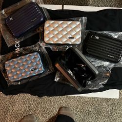 Mini Hard Shell Suitcase Looking Travel Bag
