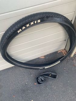 Maxxis crossmark mountain bike tire and tube