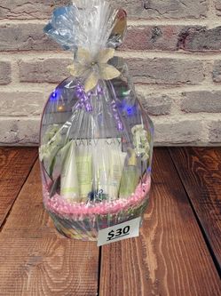Valentine Gift Basket  