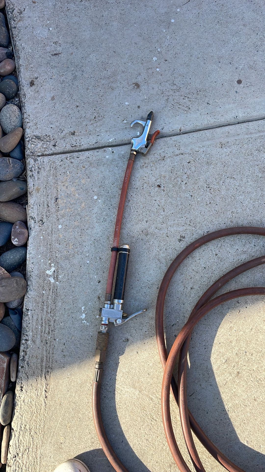 Compressor Hose And  Air Tire And Air Spaying End 
