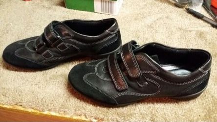 ecco black shoes