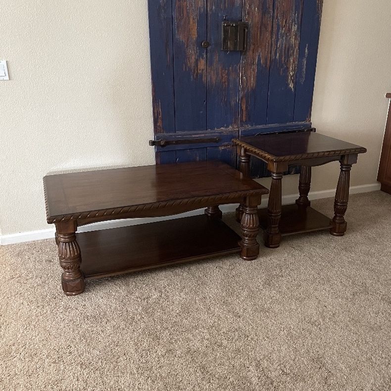 Coffee Table/ Side Table 