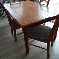 Table & 4 Chairs