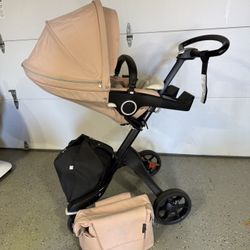 Stokke Xplory Stroller + Car seat With Base