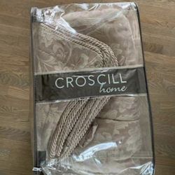 NEW Queen Size   Complette  SET