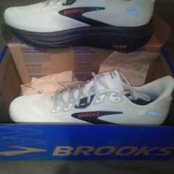 Brooks Ghost 17 White And Black Size 12