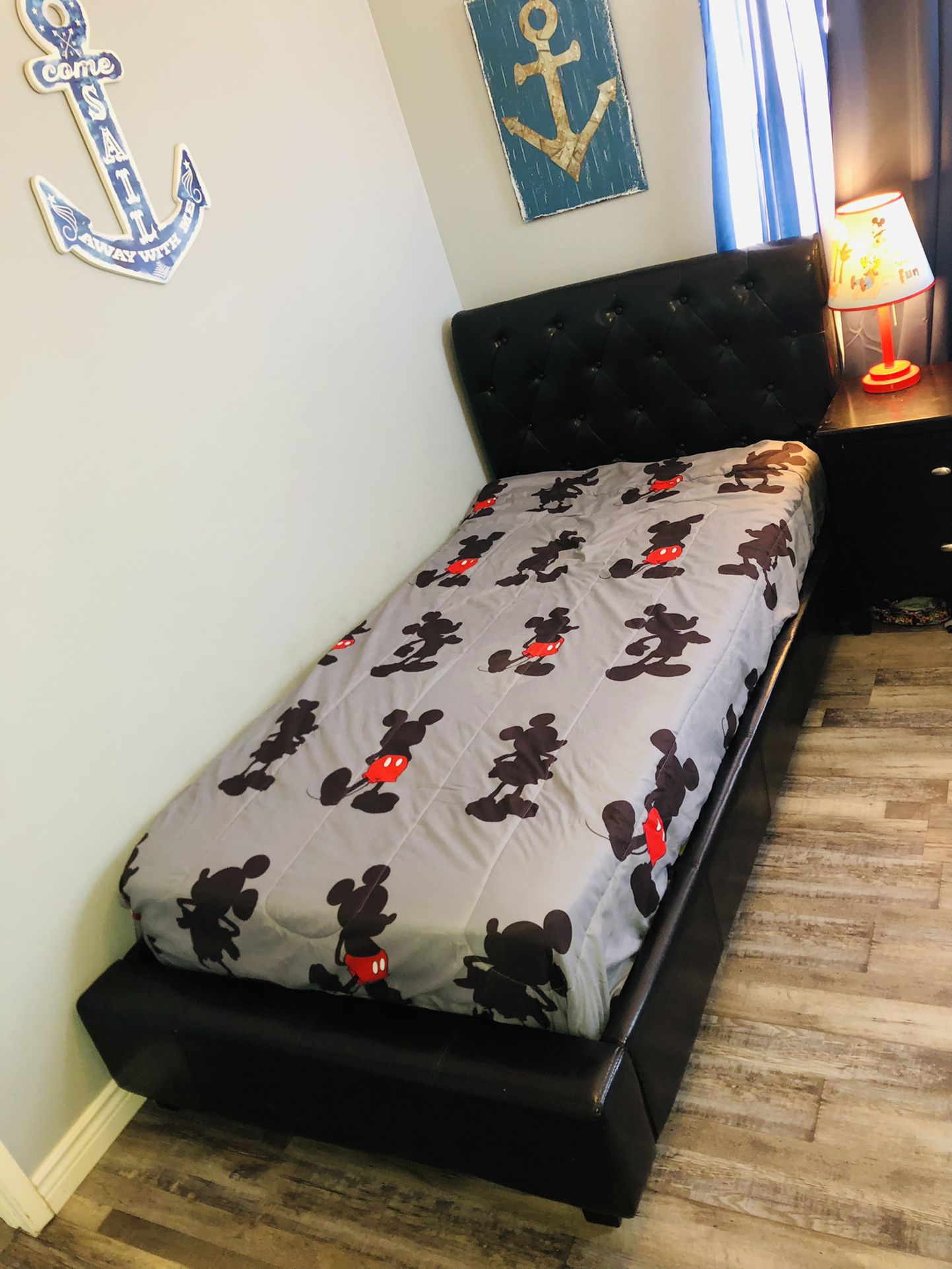 Twin Bed Black