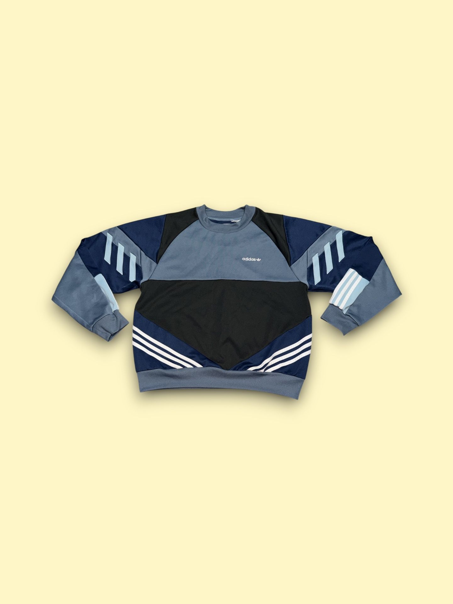 Adidas originals crop shop trefoil crewneck sweatshirt men’s XL