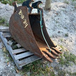 John Deere Mini Excavator Bucket 