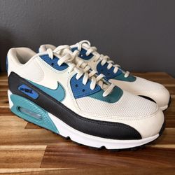 NEW Nike Air Max 90 "Radiant Emerald" - Women’s Size 9 (Rare)