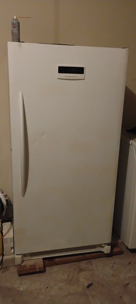 Frigidaire Freezer