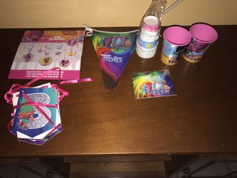Trolls party decorations
