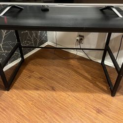 Desk 24x47 
