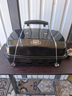 Black table top bbq