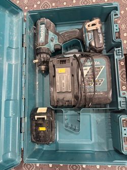 Makita Cordless Drill Set with Batteries and Charger