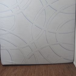 Serta SleepToGo 12" Firm King Gel Memory Foam Mattress