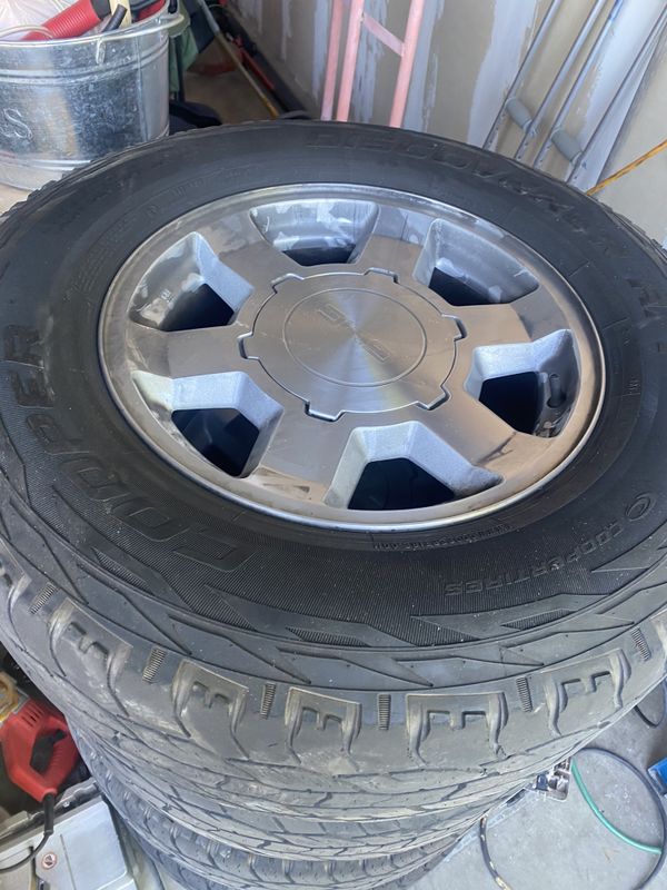 2006 GMC Sierra Stock Wheels for Sale in Modesto, CA OfferUp