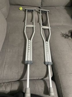 Crutches 