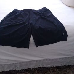 Black Size Large Lululemon Man's Short